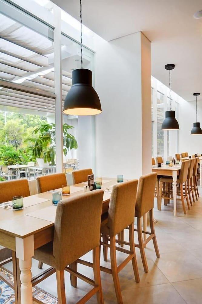 D'Primahotel Tangerang Extérieur photo
